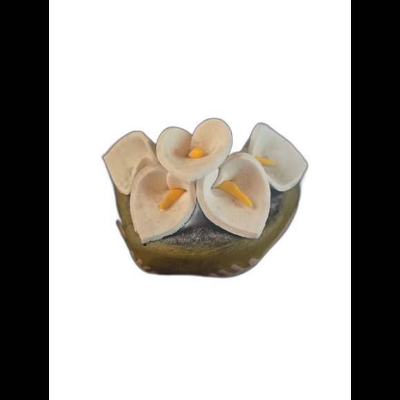 Mexican Art Pottery Statue Las Marias Holding Lillies Hand Painted Made Mexico - Picture 3 of 4